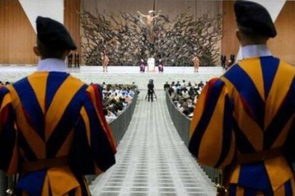 Audiencia del Papa en la Sala Pablo VI tras su descanso del mes de julio
