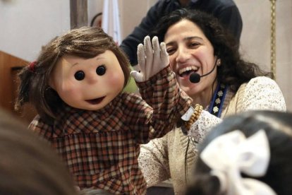 "Trabajar en familia ha sido toda una escuela de amor. Se sabe que trabajar en familia no es nada fácil. Y además siendo todos artistas…", dice María Valeria sobre sus años en Valiván.