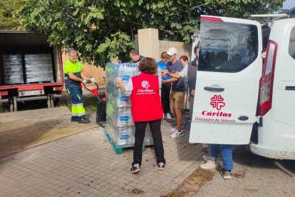 Cáritas se está movilizando y utilizando todos sus recursos tanto a nivel nacional, diocesano y local para ayudar a los damnificados por la Dana.