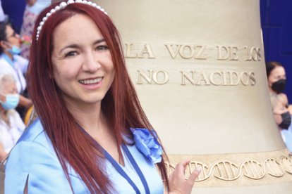 La noble y valiente labor defendiendo la dignidad humana y la libertad religiosa le ha traído agresiones físicas y sexuales. Incluso tener que dejar su país por temor a graves amenazas de muerte.