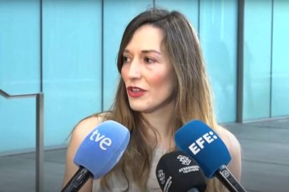 Victoria Anna fue la primera persona nacida en España por fecundación in vitro, el 12 de junio de 1984. Captura El Mundo.