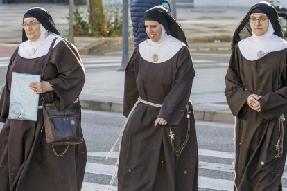 La medida no afecta a las cinco monjas mayores, que no fueron excomulgadas al considerar que no tomaban parte del cisma religioso, y que actualmente constituyen la comunidad monásticas de Belorado.