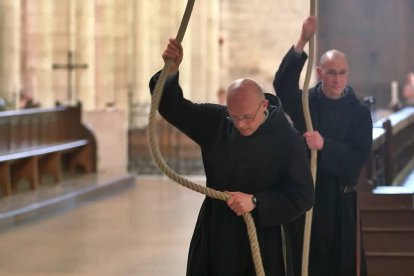 La abadía de Fontgombault, centro románico referente de los monasterios europeos estudiado por Nicolás Diat en su libro.