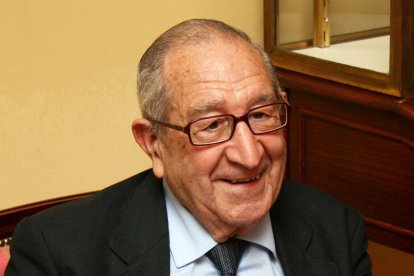Luis Suárez, uno de los más importantes historiadores españoles de las últimas décadas, católico militante y comprometido en la defensa de la verdad de la Iglesia y de España.
