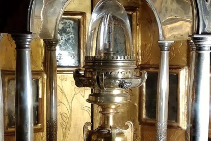 El relicario con la Santa Espina de la Corona de la Pasión. Foto: Monasterio de la Santa Espina.