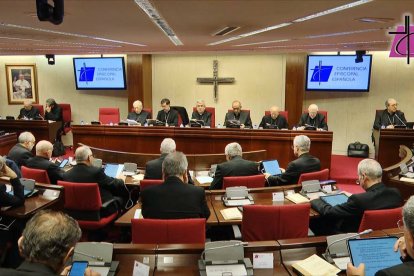 De lunes a viernes se celebra la 126ª Asamblea Plenaria del episcopado español. Foto: captura Conferencia Episcopal Española.