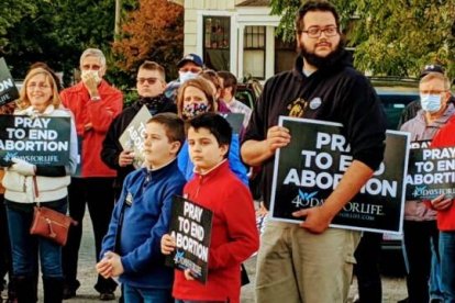 "Tenemos fe y confiamos en el poder del Señor, no en el nuestro, por eso rezamos. Si es voluntad de Dios, muy pronto el centro abortivo de Tarragona cerrará sus puertas", se afirma desde la coordinación de la nueva campaña de Tarragona (España).