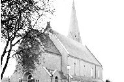 Presuntos satánicos incendian una iglesia