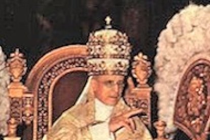 Pío XII sobre la tradicional silla gestatoria.