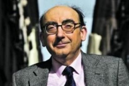 El popular escritor portugués Gabriel Magalhes era ateo, hasta que empezó a leer la Biblia por curiosidad intelectual, y sintió que Cristo le hablaba en lo cotidiano