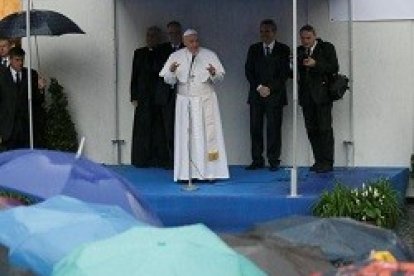 El Papa alabó la labor que la Comunidad de San Egidio ha hecho durante este medio siglo