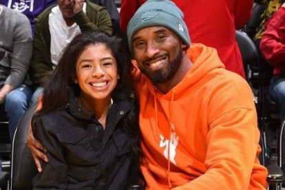 Kobe y su hija Gianna iban a un partido que la pequeña iba a disputar. Como era domingo, antes habían ido juntos a misa.