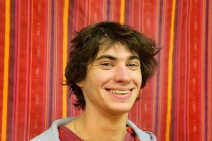 Théo comprendió pronto la falsedad de pensar que a Dios se llega por cualquier camino. Foto: Louis Lefevre / L'1visible.