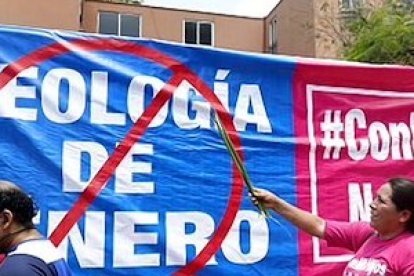 La campaña ConMisHijosNoTeMetas movilizó en meses pasados en las calles de Perú a cientos de miles de personas contra la ideología de género.