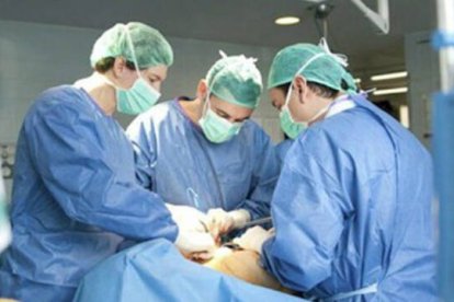 La administración Biden intenta quitar eliminar la objeción de conciencia de los médicos