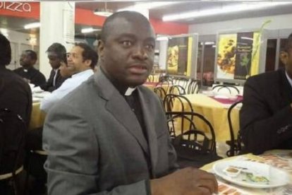 El vicario general de Mamfé, el padre Agbor, en una foto difundida por agencias
