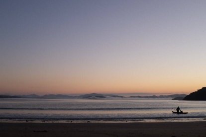 Los poemas de Elena Faccia Serrano dejan un sabroso pozo de serenidad. Sus versos están hilvanados con el fino hilo del sentido trascendente de la vida. Foto: Grace Caadiang / Unsplash.