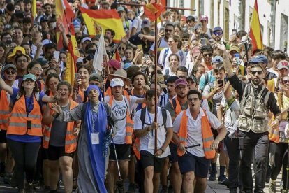 Los 12.000 asistentes a la Peregrinación de Jóvenes Europeos disfrutan de conciertos, talleres, catequesis, y mucha oración.