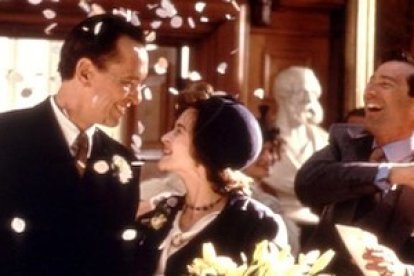 En 1997 la novela de Orwell tuvo una versión cinematográfica, que acaba en boda. Lo importante son los prolegómenos del enlace.