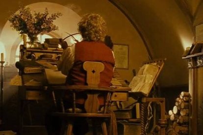 Una representación de Bilbo Bolsón escribiendo en su estudio - Odero fue comparado a Bilbo frágil y acogedor