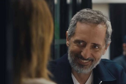 Gal Elmaleh, en una escena de la película en la que refleja su decisión de bautizarse y cómo la recibe su familia judía.