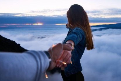 El cónyuge cristiano intenta acercar a su amor terreno y su su Amor divino... ha de hacerlo con paciencia y oración, los ritmos los marca Dios -Foto Yoann Boyer