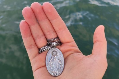 La Medalla MIlagrosa fue revelada por la Santísima Virgen a Santa Catalina Labouré. Foto: Gaby Llerena / Cathopic.