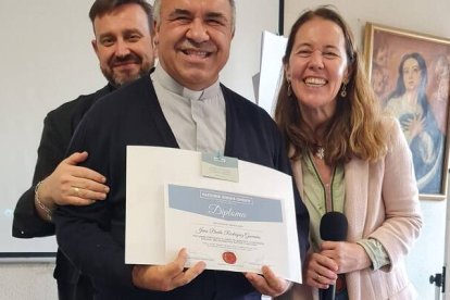 Satisfacción en la entrega de los diplomas Pastores Gregis, pero lo que importa es renovar la alegría de evangelizar