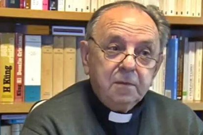 El obispo Juan María Uriarte ha sido señalado a su muerte como un gran hombre de oración. Públicamente es recordado por sus posicionamientos en los 'años de plomo' del terrorismo de ETA.