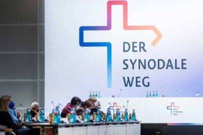 El comité cuya votación de estatutos ha sido impedida por Roma aspira a tener la misión de garantizar que las resoluciones sinodales sean implementadas y preparar el camino para un `consejo sinodal´ con poderes de decisión sobre la Iglesia en Alemania.