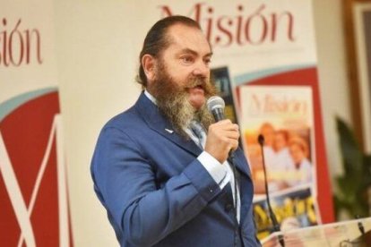 Luis Cort, impulsor de la Fundación Cari Filii, en los Premios Revista Misión 2024