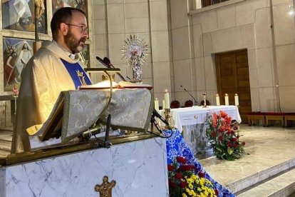 Alfredo Jiménez Romero en la misa del Pilar y la Hispanidad de 2024 de EWTN
