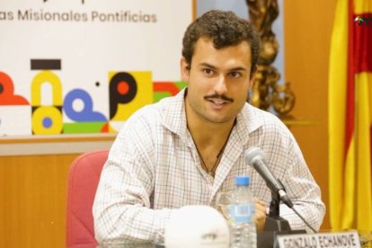 Gonzalo Echanove, el joven de Hakuna con experiencia misionera en Corea del Sur, durante la presentación de la jornada del Domund 2024.