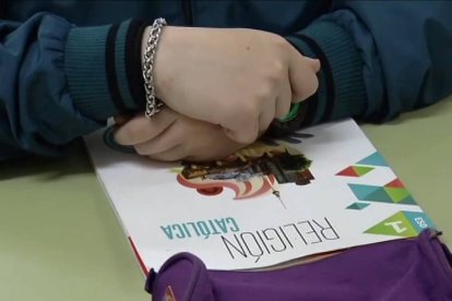 La nueva regulación de la asignatura de Religión en la Lomloe recibe, una vez aplicada, el rechazo ampliamente mayoritario de quienes la imparten. Foto: captura Radiotelevisión Diocesana de Toledo.