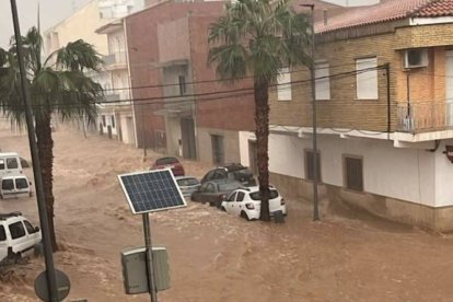 Muchas parroquias que estaba previsto que abrieran instalaciones, tanto desde las mismas como desde las Cáritas parroquiales y ayudar a las víctimas y familias, también se han visto afectadas.