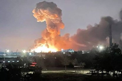 Los ataques de Rusia han provocado ya la huida de decenas de miles de ciudadanos ucranianos