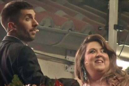 David Broncano y Lalachus, en los minutos finales de las campanadas de Año Nuevo en la televisión pública, donde se hizo público escarnio de una imagen del Sagrado Corazón de Jesús. Foto: captura TVE.