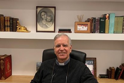 D. Jesús higueras, párroco de Santa María de Caná