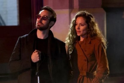 Matt Murdock, el abogado ciego, es Daredevil, y en la nueva teleserie tiene nueva novia, una psicoterapeuta