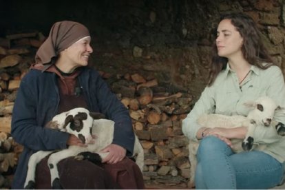 Carlota Valenzuela habla sobre la oración con la ermitaña del santuario mariano de Lord en la serie Haga Lío
