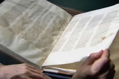 El Codex Sinaiticus, manuscrito bíblico del siglo IV que se conserva en la British Library.