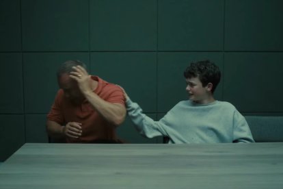 El fenómeno global "Adolescencia" arroja una realidad y un llamado a los padres, y parroquias como Santa Rita creen que no puede ignorarse.