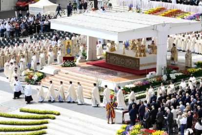 Misa de Pascua de 2025 en San Pedro del Vaticano, antes de la bendición Urbi et Orbi