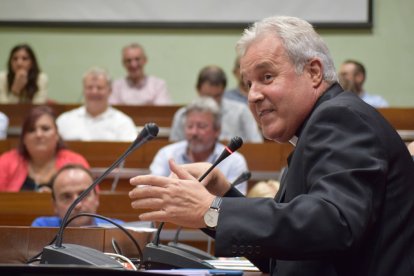 Mons. Iceta comparecerá para ejercer su derecho de defensa y expondrá la falsedad de las acusaciones de coacciones, revelación de secretos y administración desleal.