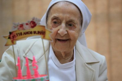 La hermana Inah Canabarro, de las teresianas de Brasil, en su cumpleaños 115... y aún celebró uno más