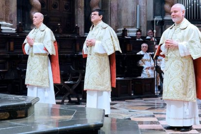 Tres diáconos permanentes, en su ordenación en Valencia, en enero de 2025
