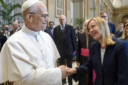 Giorgia Meloni y el Papa León XIV en el Jubileo de los Gobernantes