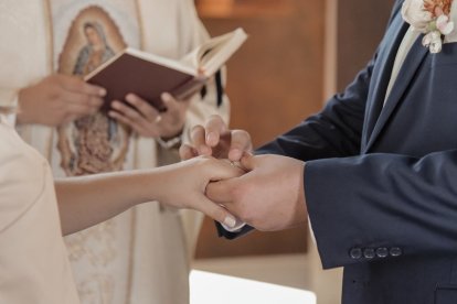 Con frecuencia se olvida el vínculo entre las alianzas matrimoniales, que son un sacramental, con el sacramento como fuente de gracia.
