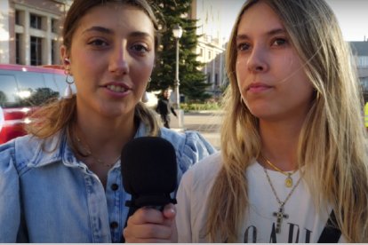 Delia y Teresa son unas jóvenes peregrinas de la diócesis de Valladolid que van al Jubileo de los Jóvenes a Roma