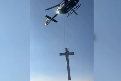 Cruz del Pico Aneto.